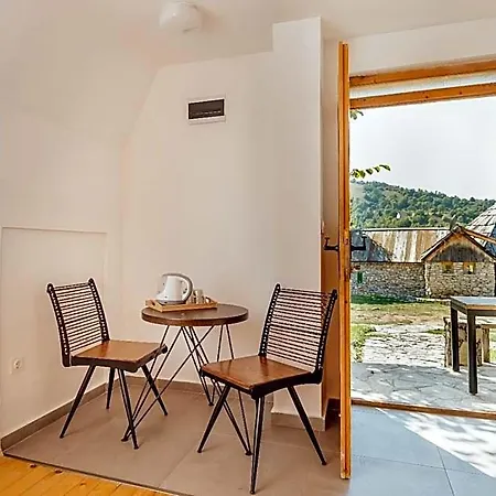 فندق Eco Village Nevidio بودغوريتْسا
