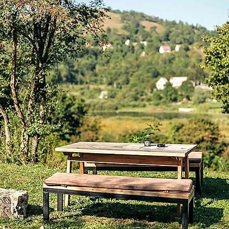 Eco Village Nevidio فندق بودغوريتْسا