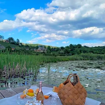 Eco Village Nevidio فندق