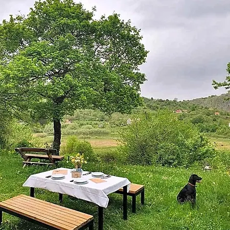 Eco Village Nevidio بودغوريتْسا